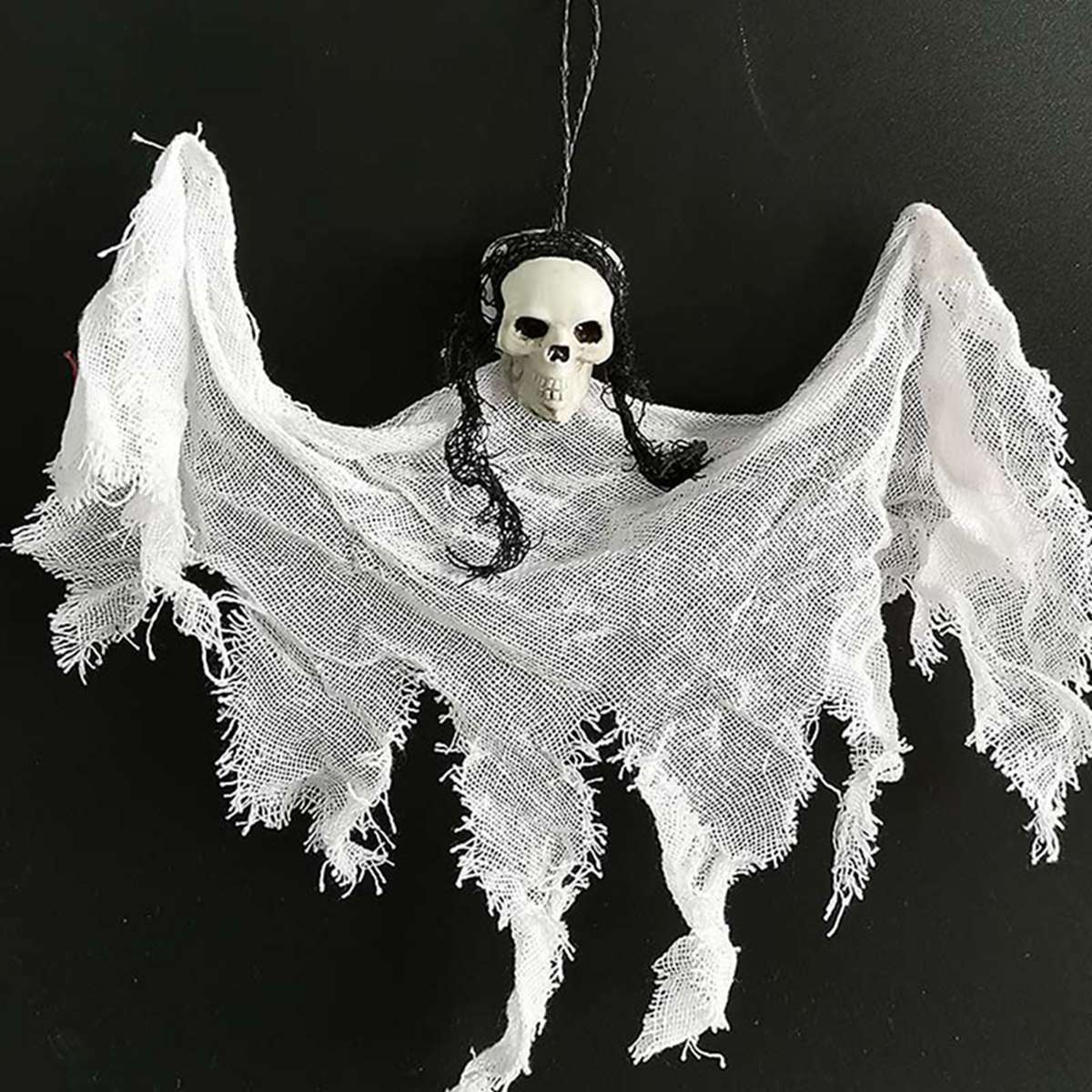 Hanging Skull Ghost Decoration