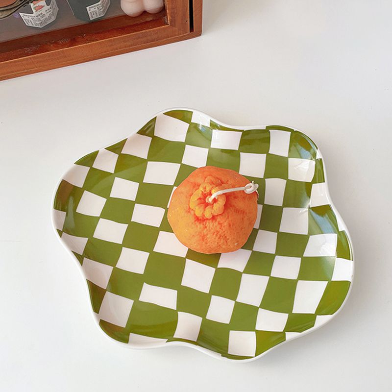 Wavy Edge Checkerboard Plate