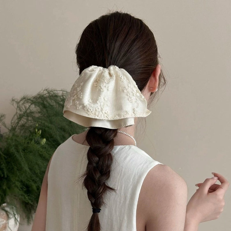Embroidered Lace Ponytail Clip