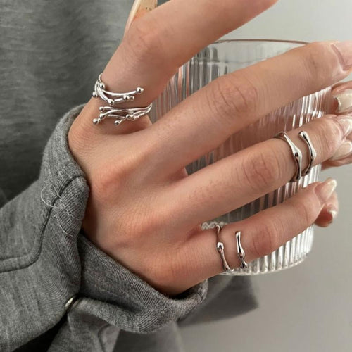 Minimal Flowing Spark Ring - Modomu