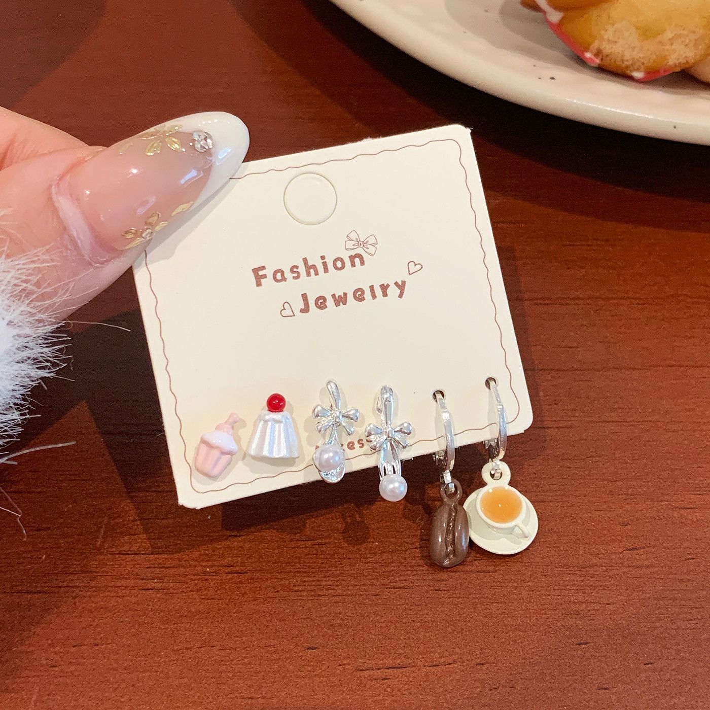 Sweet Puppy Stud Earrings Set - Modomu