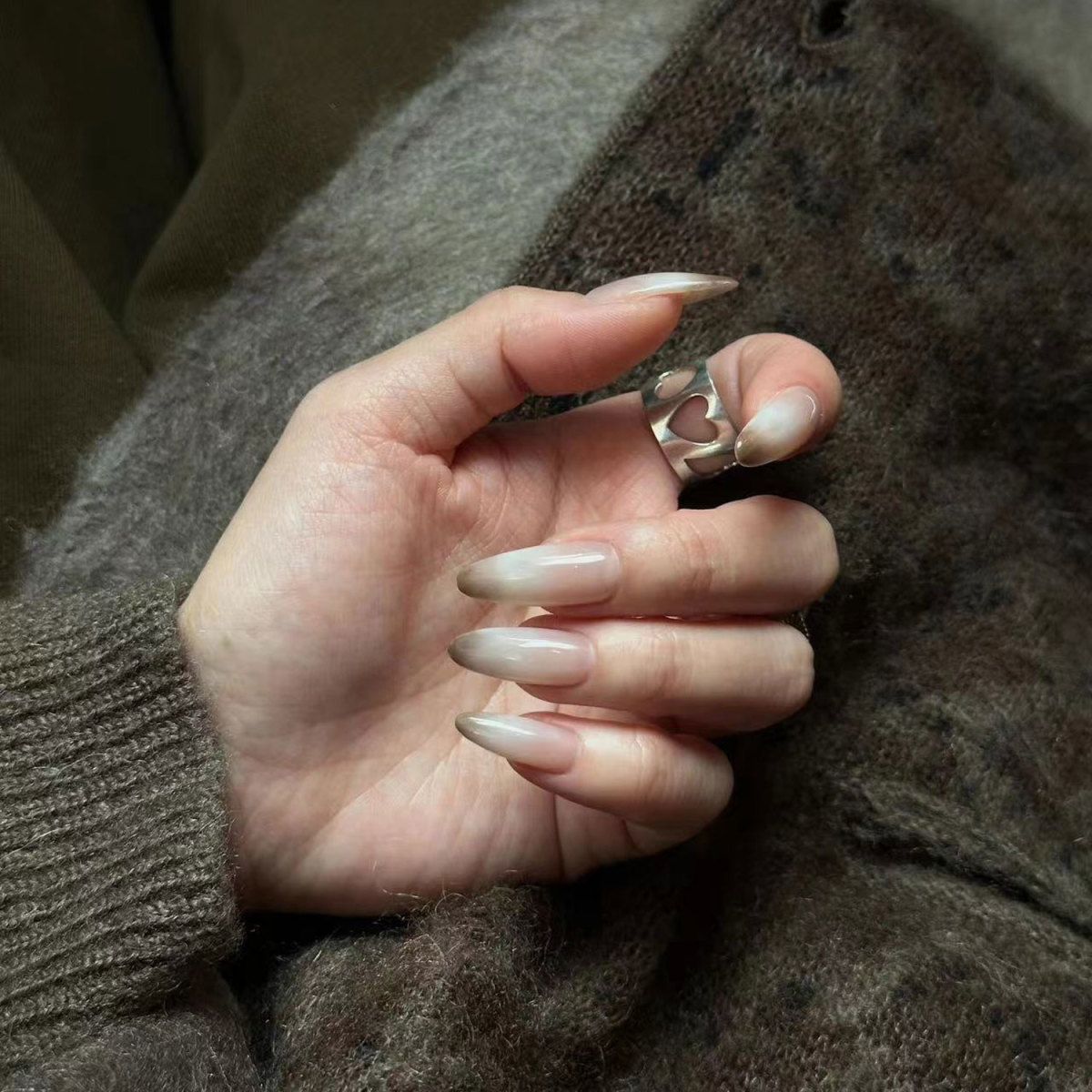 Smoky Almond French Press Nails - Modomu