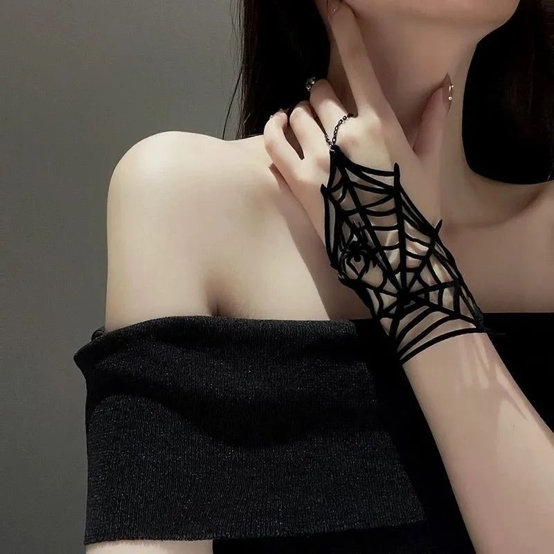 Cobweb Hand Harness