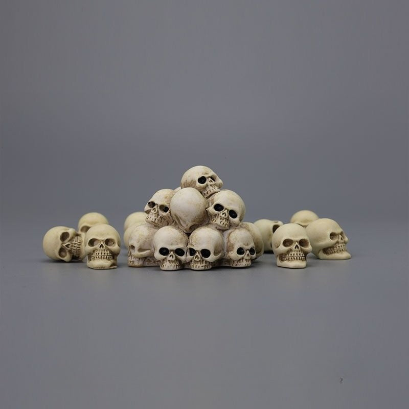 Tiny Skull Pile Figures