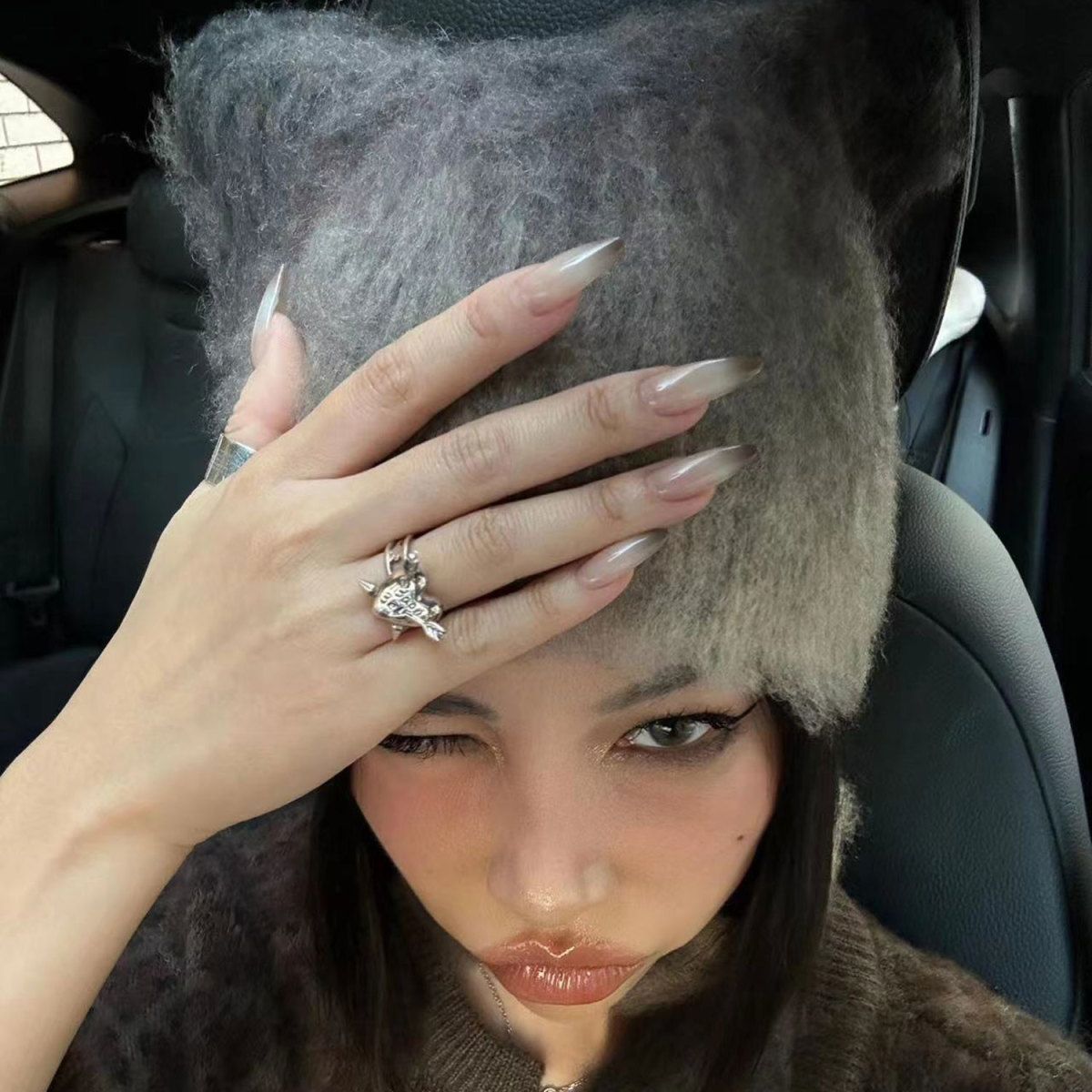 Smoky Almond French Press Nails - Modomu