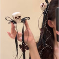 Skull Ribbon Streamer Clip