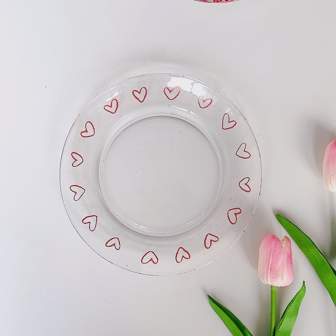 Fine Line Heart Breakfast Plate