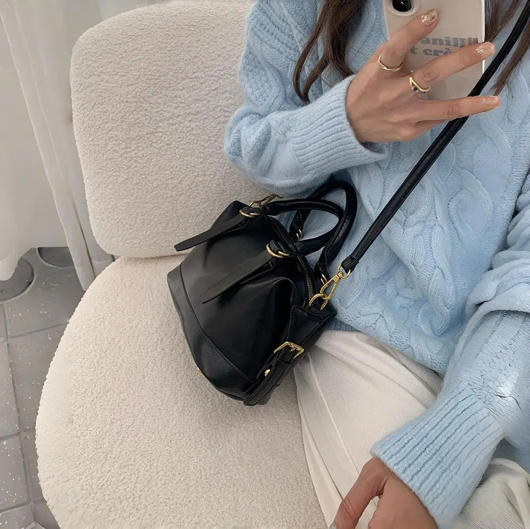 Retro Bowling Bag With Piping - Modomu