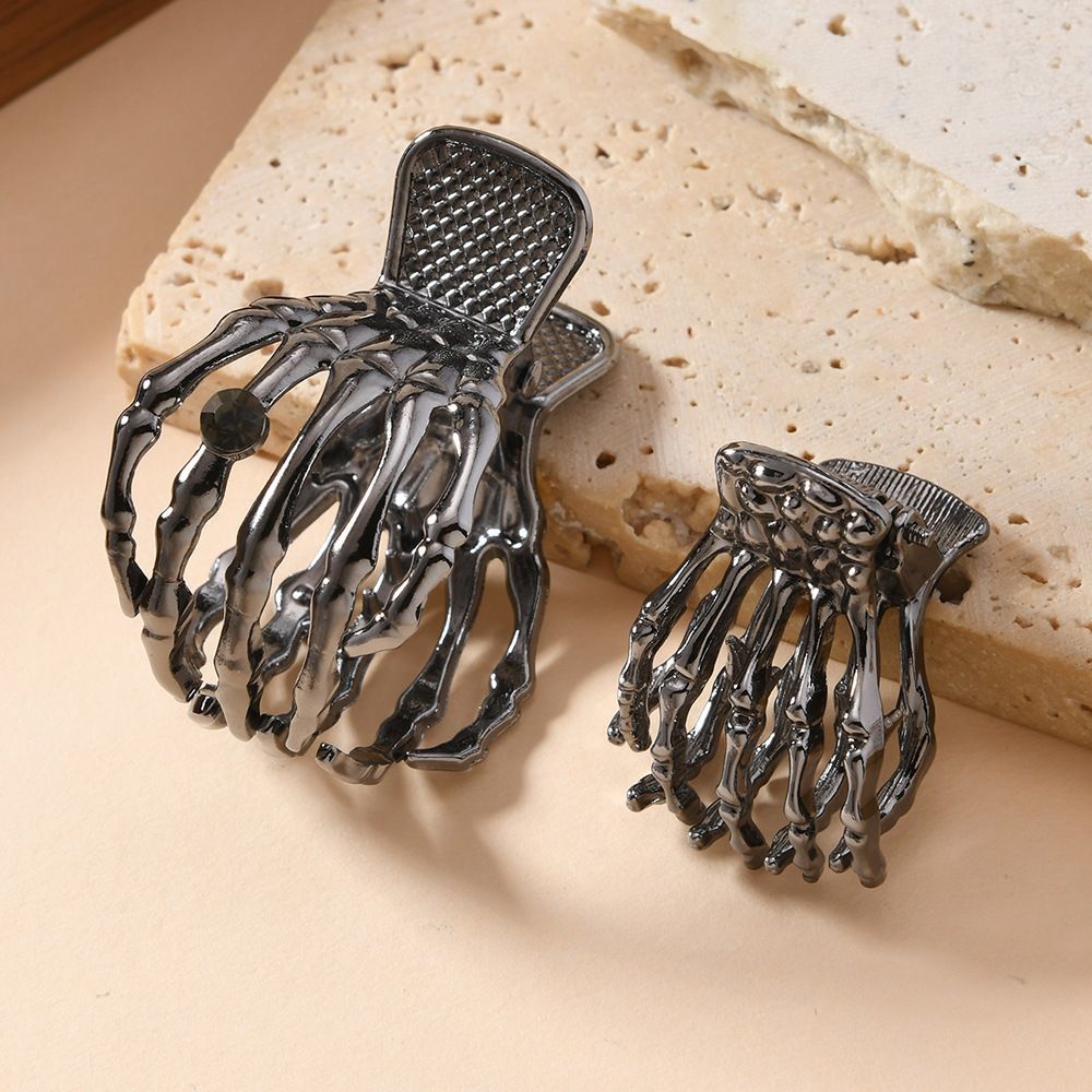 Skeleton Hand Claw Set