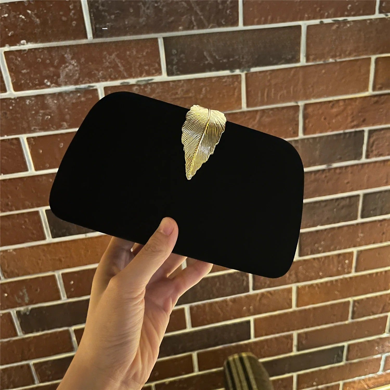 Celebrity Dinner Evening Clutch - Modomu