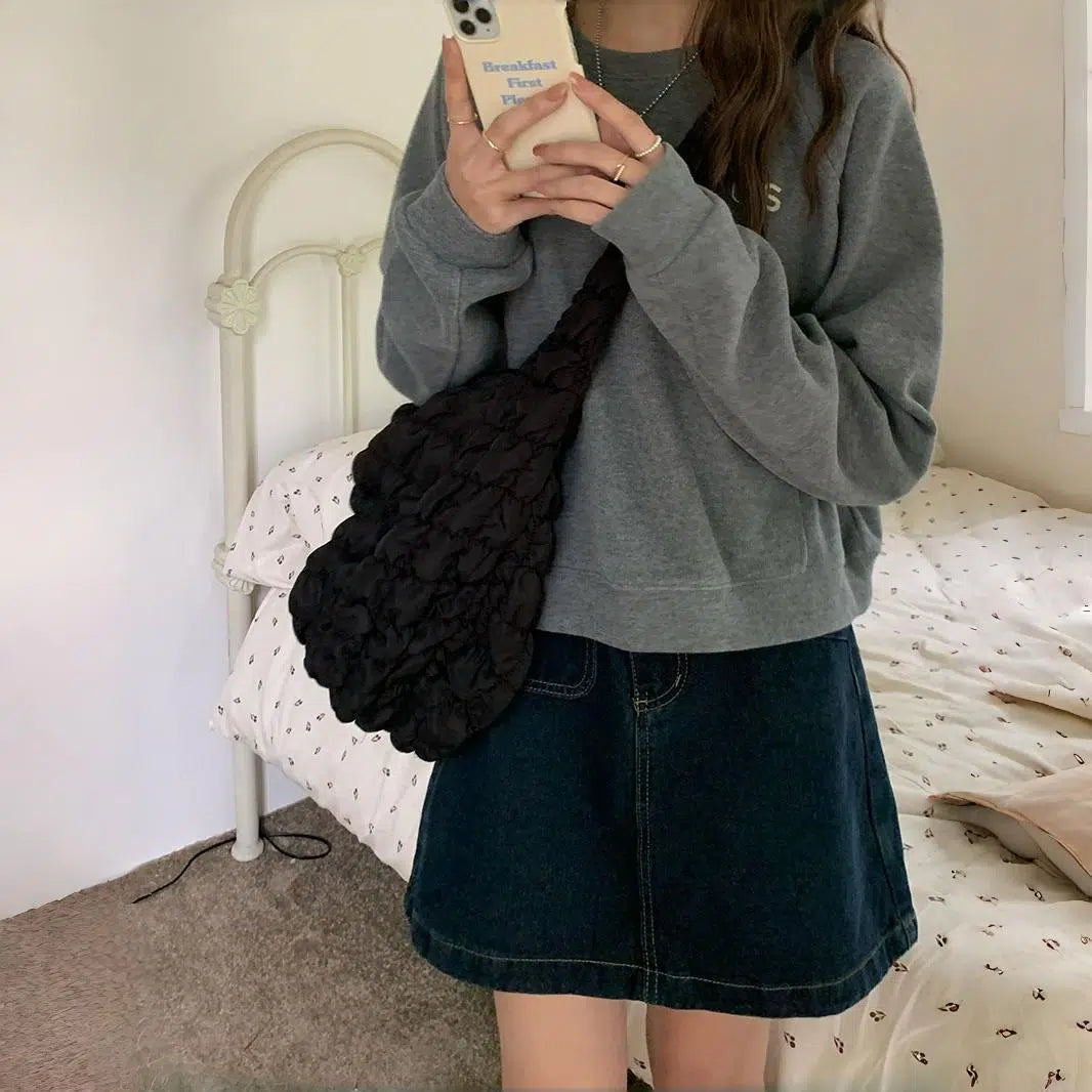 Pleated Cloud Bubble Messenger Bag - Modomu