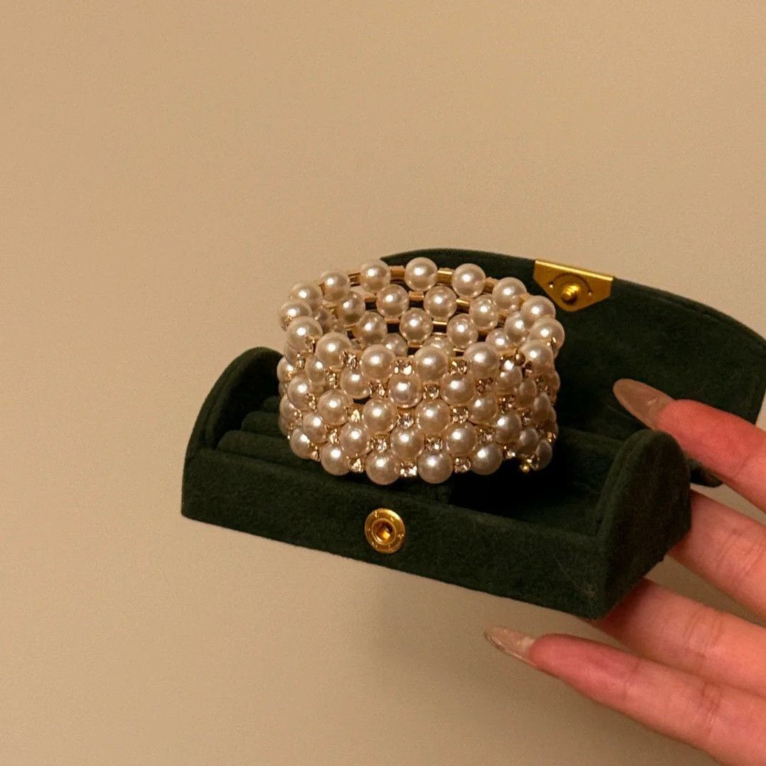 Vintage Multi-Layer Pearl Bracelet - Modomu