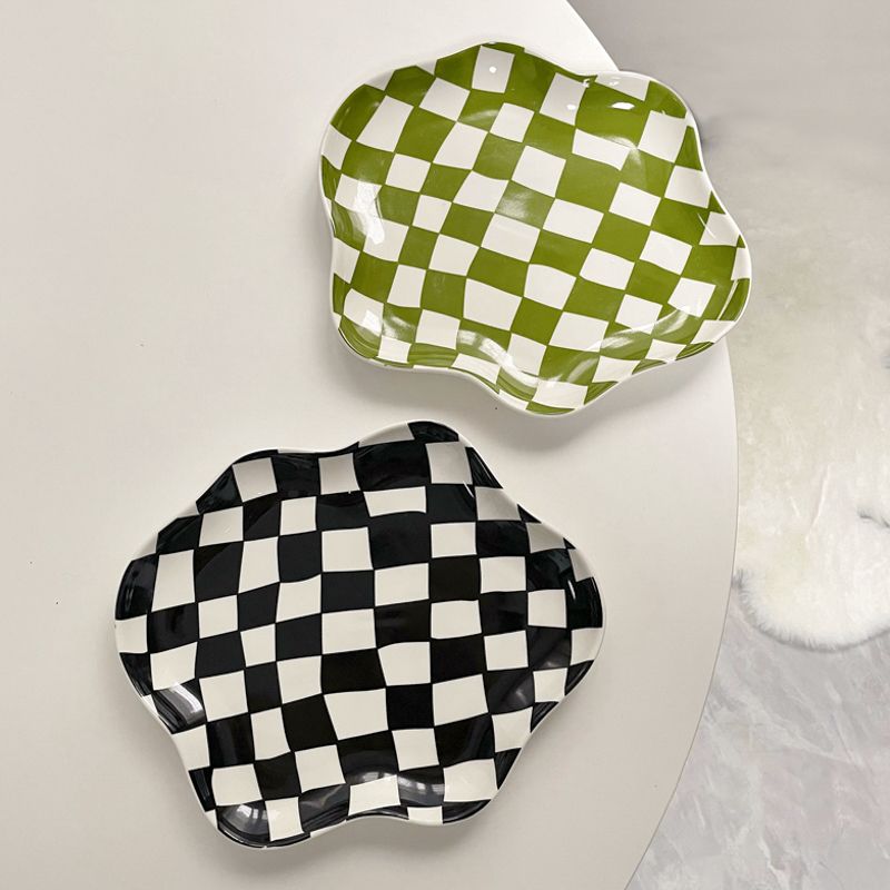 Wavy Edge Checkerboard Plate