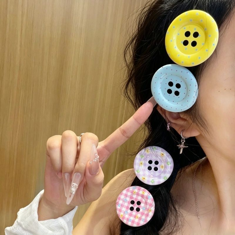 Giant Button Hair Clips