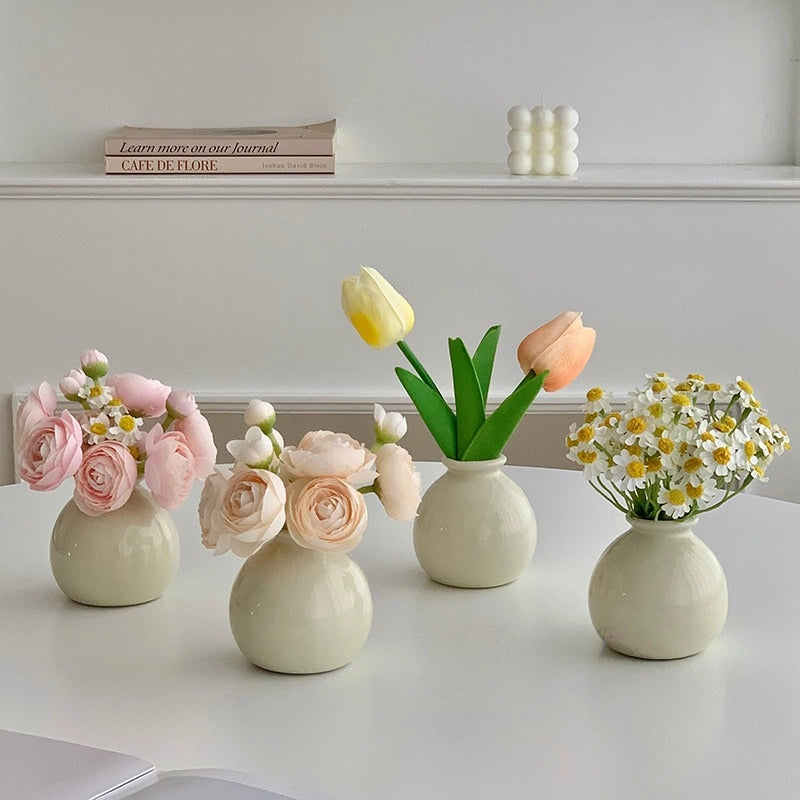 Cream Ceramic Mini Flower Vase