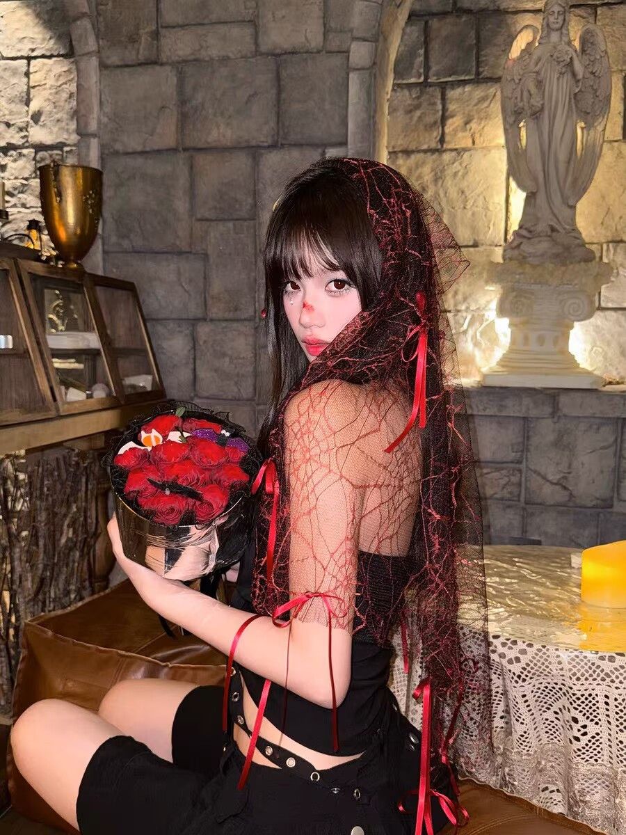 Cobweb Lace Ghost Veil