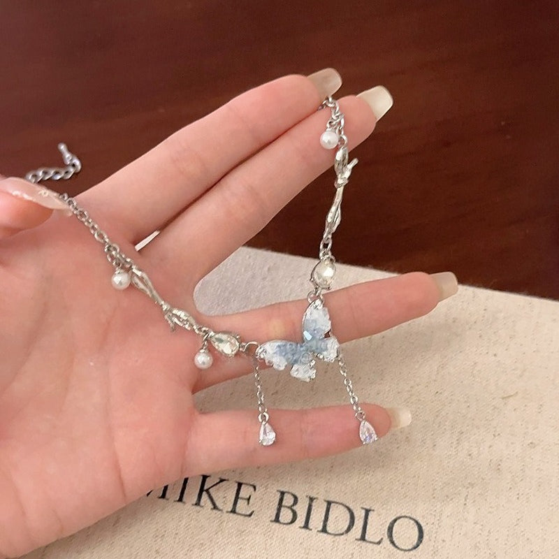 Butterfly Pendant Necklace Elegance - Modomu