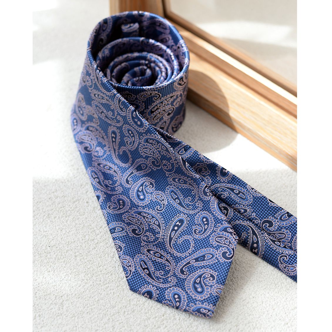 Retro Pattern Tie for Suits - Modomu