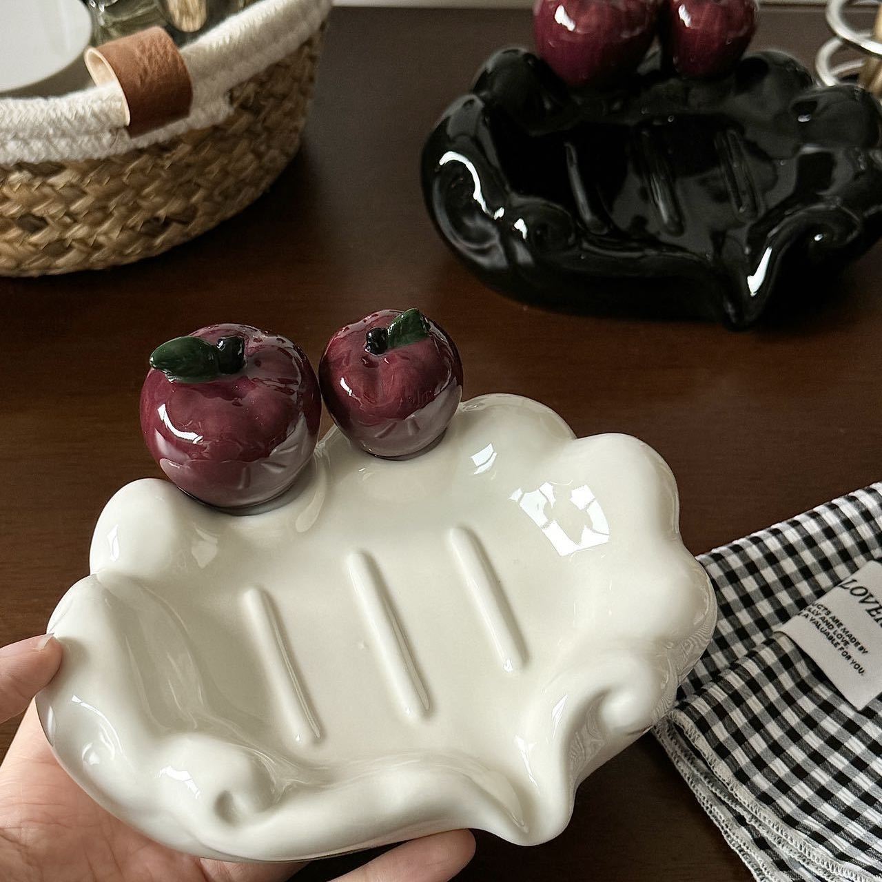 Cartoon Apple Ceramic Soap Dish
