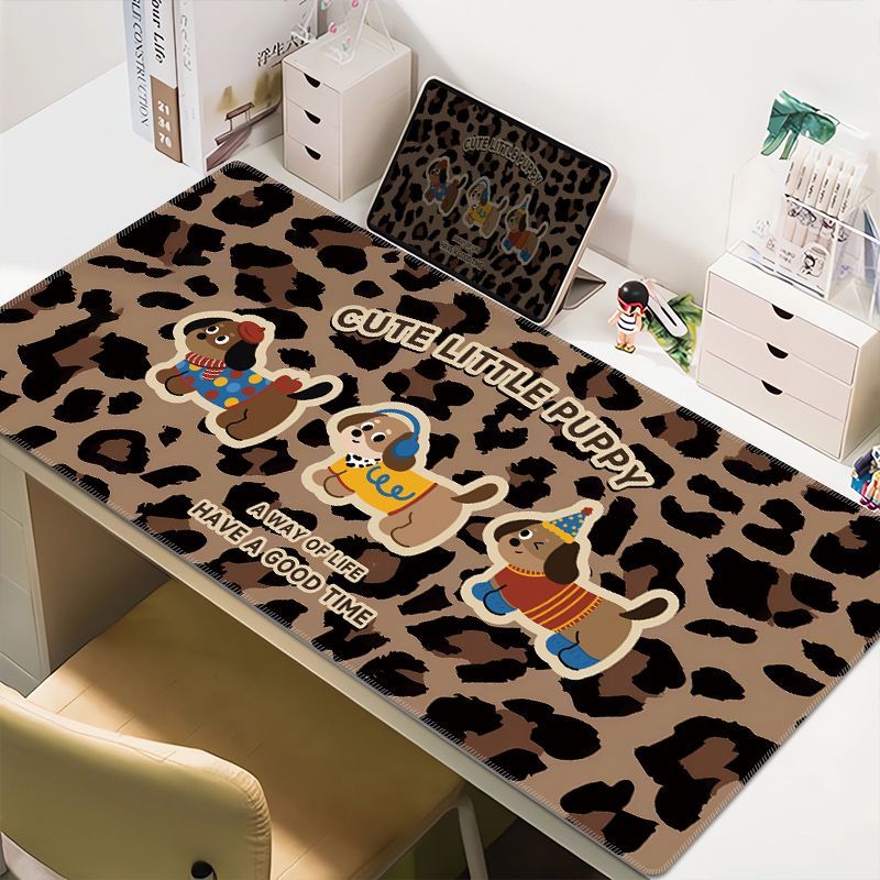 Retro Checkered Kitten Mouse Pad