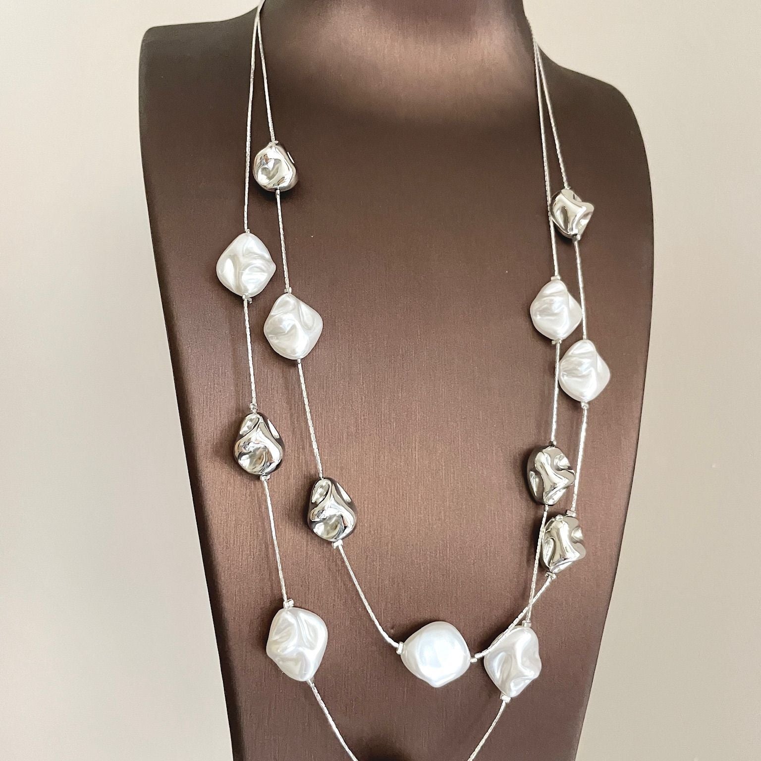 Irregular Long Beaded Necklace - Modomu