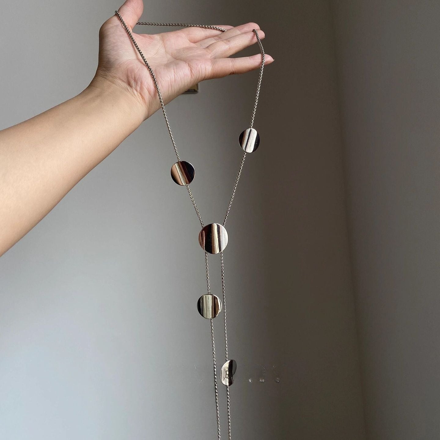 Minimal Y Pendant Disc Necklace - Modomu