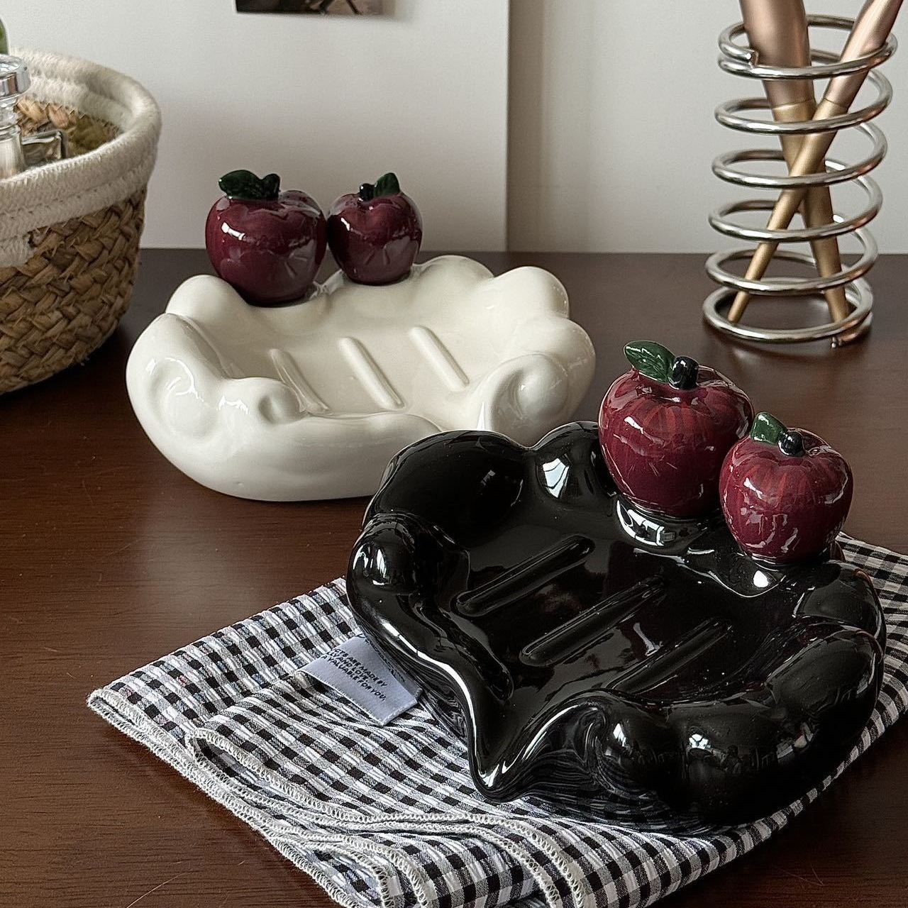 Cartoon Apple Ceramic Soap Dish