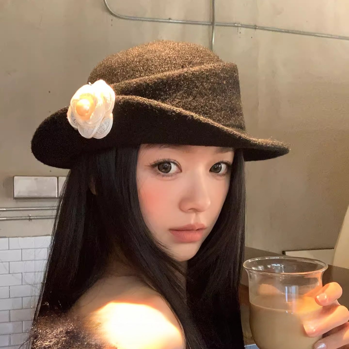 Pearl Flower Wide Brim Hat - Modomu