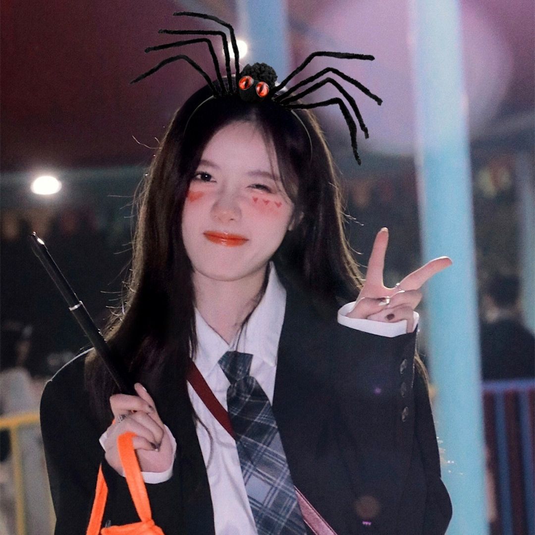 Giant Fuzzy Spider Headband