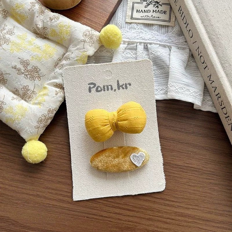 Flower Hair Clip With Soft Petals - Modomu