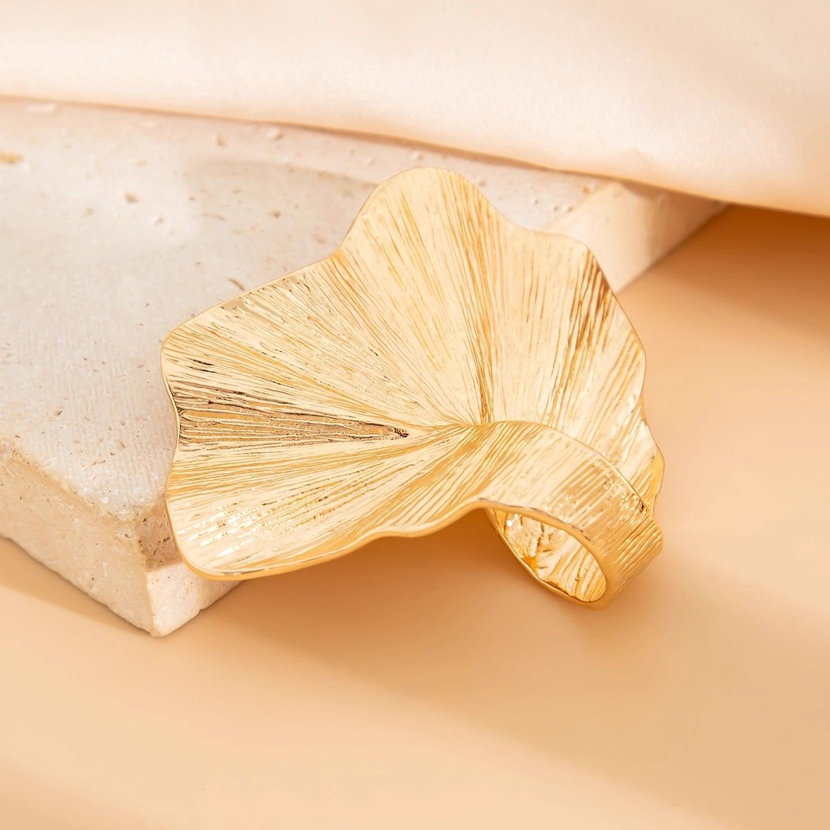Irregular Fan-Shaped Statement Ring