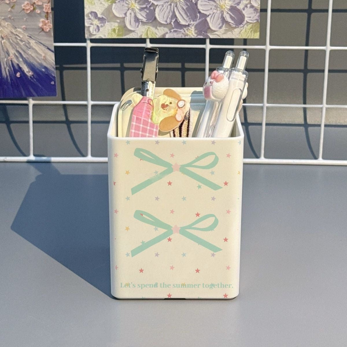 Bow Cherry Desktop Pen Holder