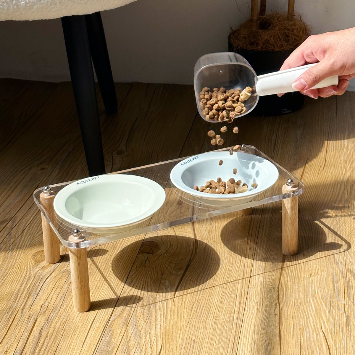 Elevated Ceramic Pet Feeding Bowl