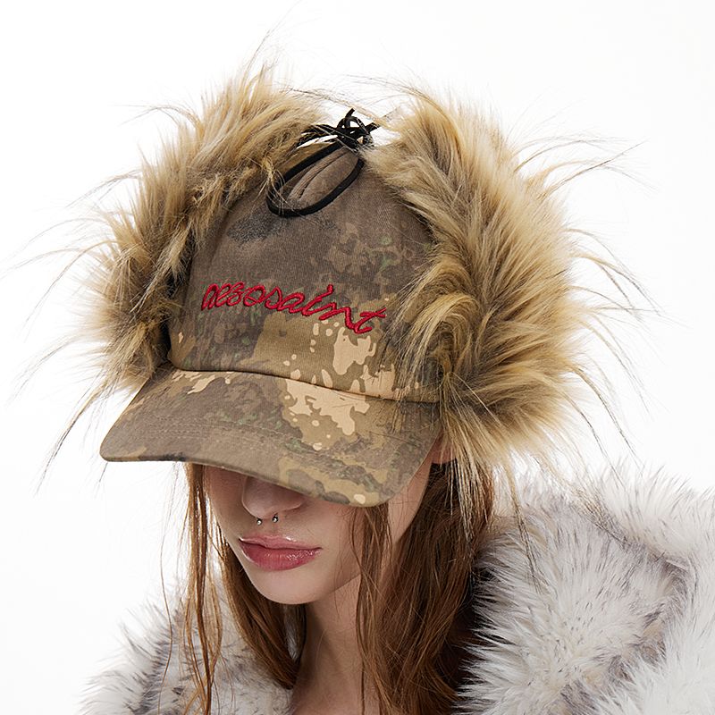 Retro Embroidered Earflap Cap - Modomu