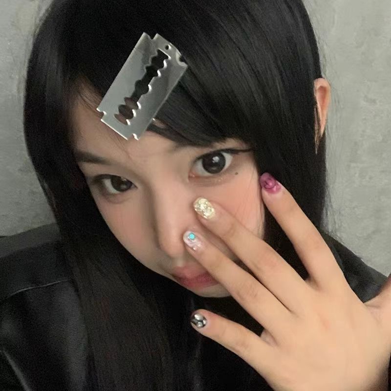 Acrylic Razor Blade Hair Clip
