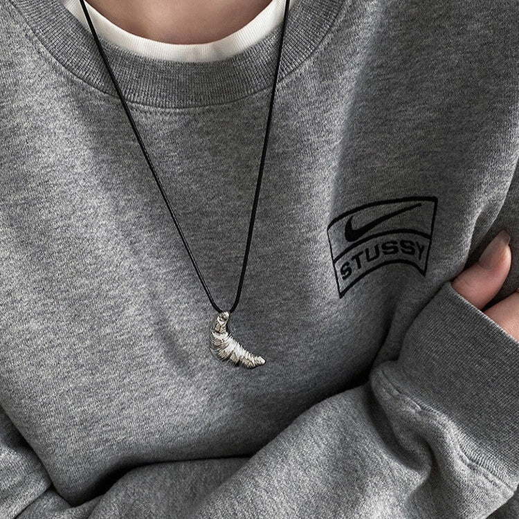Croissant Long Pendant Necklace - Modomu