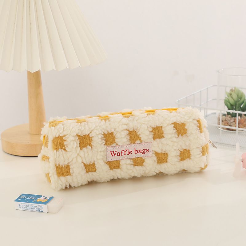 Checkerboard Plush Pencil Case - Modomu