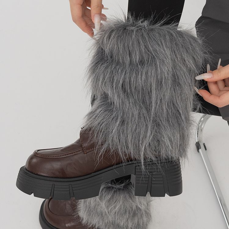 Fluffy Stacking Leg Warmers - Modomu