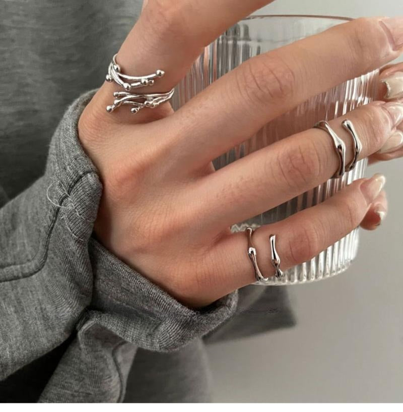 Minimal Flowing Spark Ring