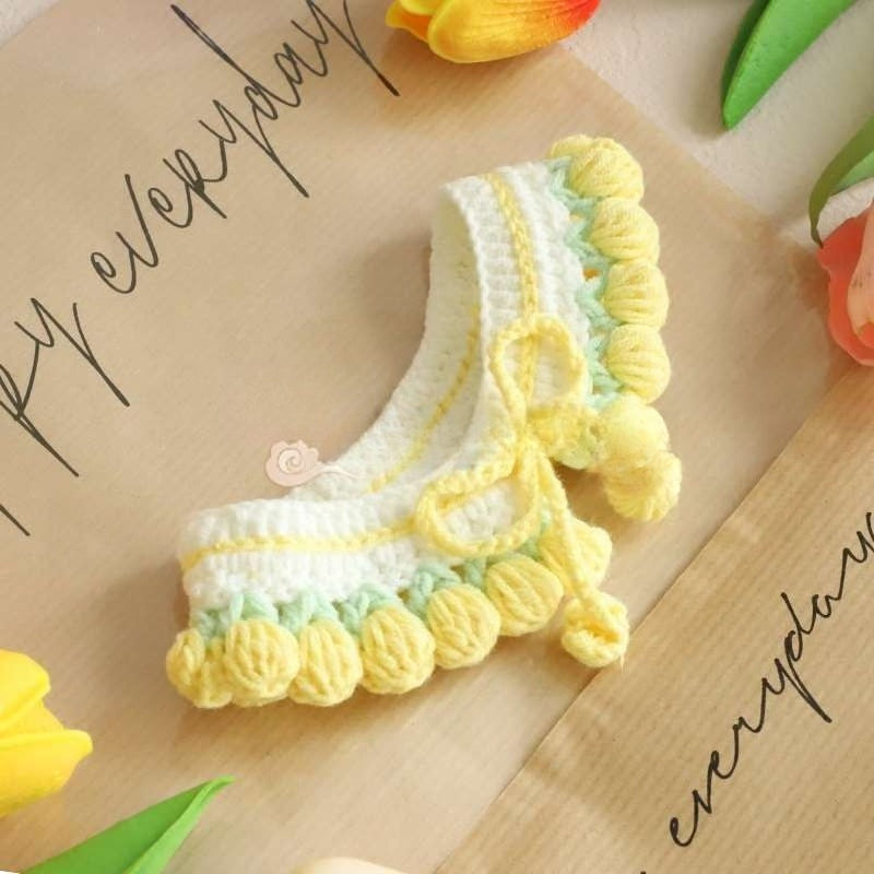 Knitted Pet Scarf Tulip Design