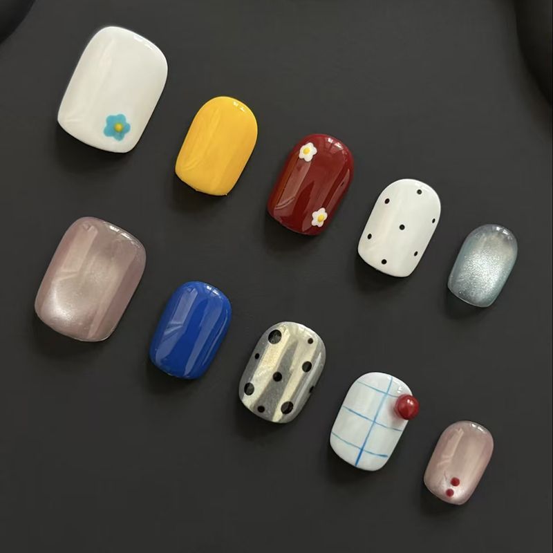 Mismatched Dot Grid Press-On Nails