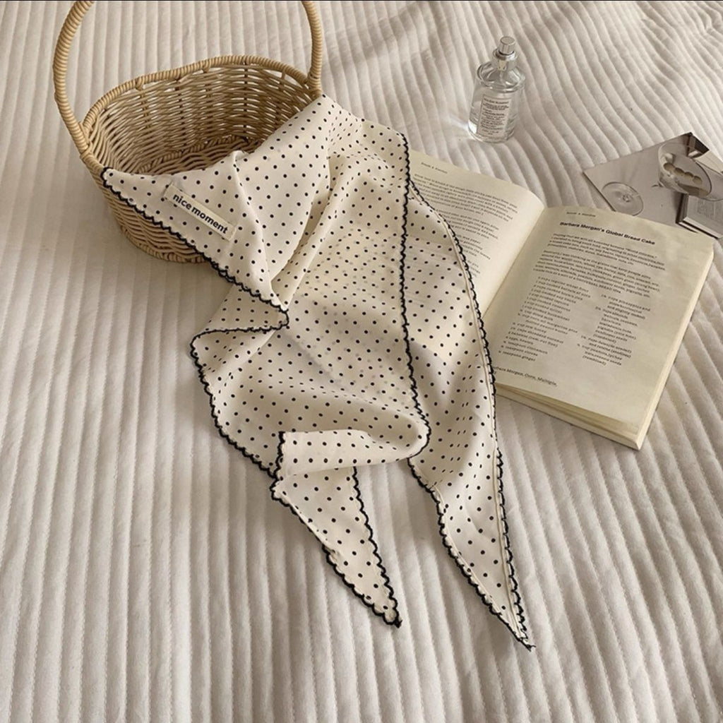 Minimalist Triangle Scarf Accessory - Modomu
