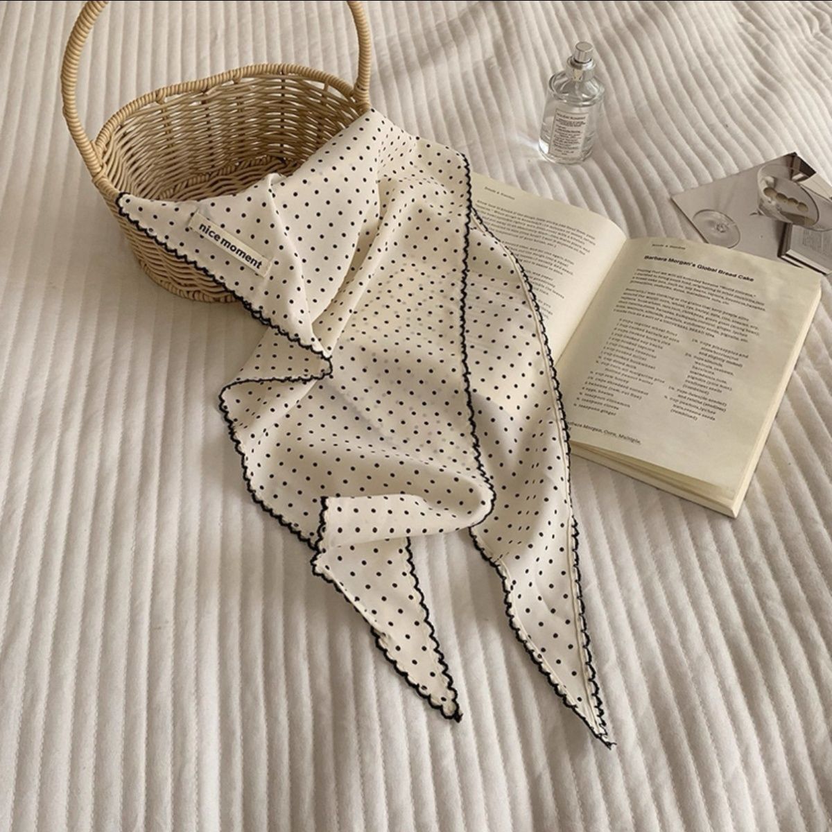 Minimalist Triangle Scarf Accessory - Modomu