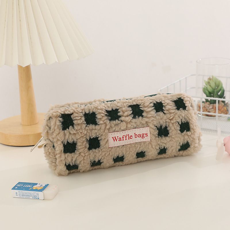 Checkerboard Plush Pencil Case - Modomu