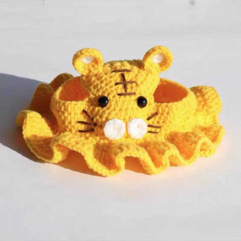 Knit Pet Hat Frog Design