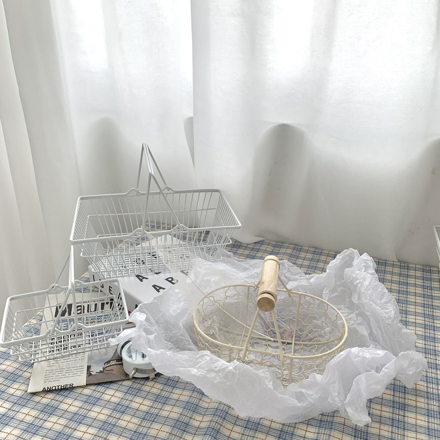 Wire Storage Basket with Handle