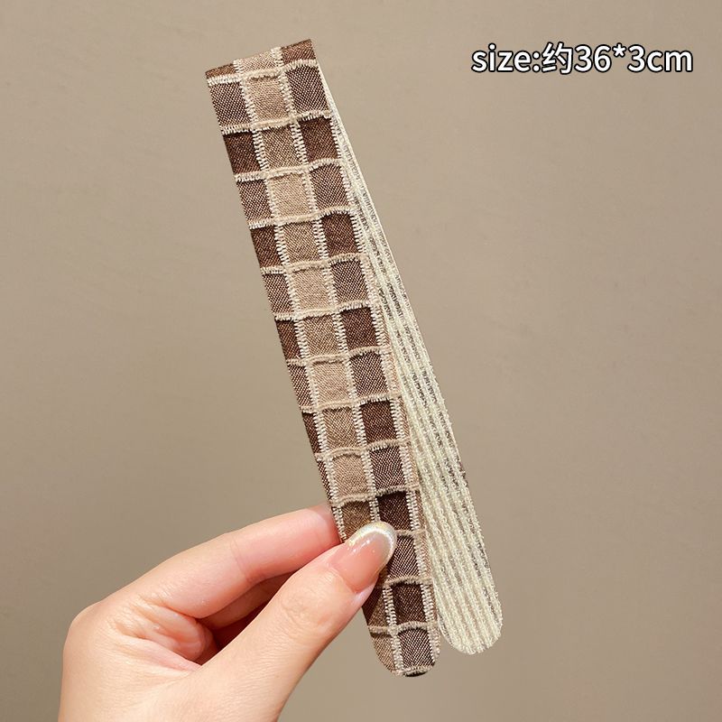 Plaid Flyaway Hair Band