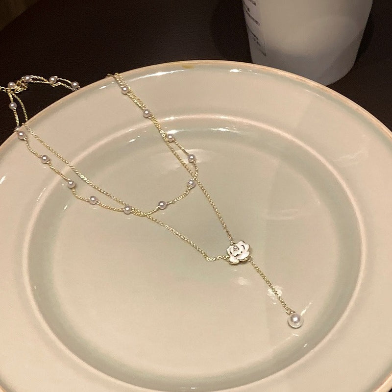 Pearl Camellia Pendant Necklace - Modomu
