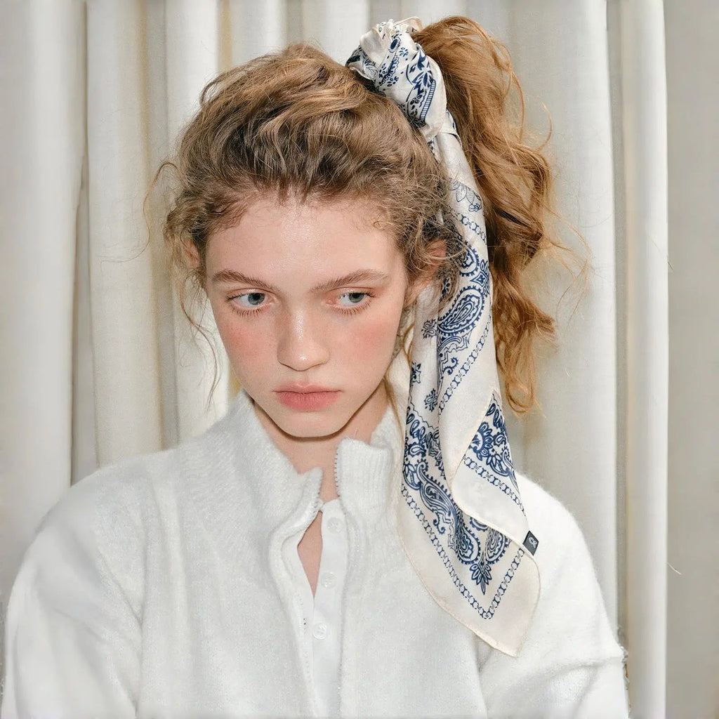 Cashew Fruit Pattern Silk Scarf - Modomu