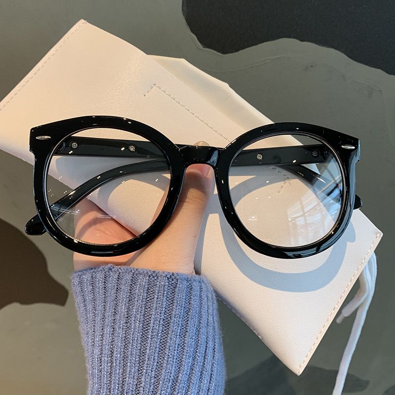 Oversized Round Rivet Glasses